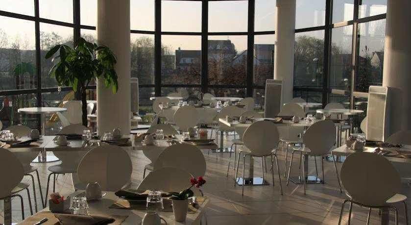 Residhome Neuilly Bords De Marne מראה חיצוני תמונה